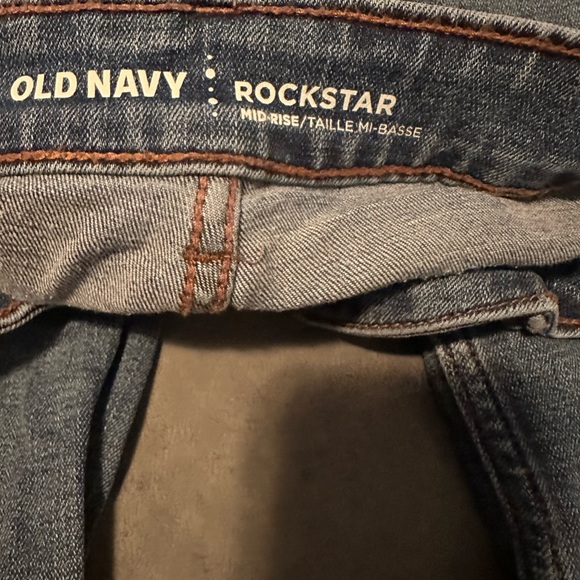 Old Navy distressed mid rise rockstar jeans. Size 12 - Picture 2 of 3